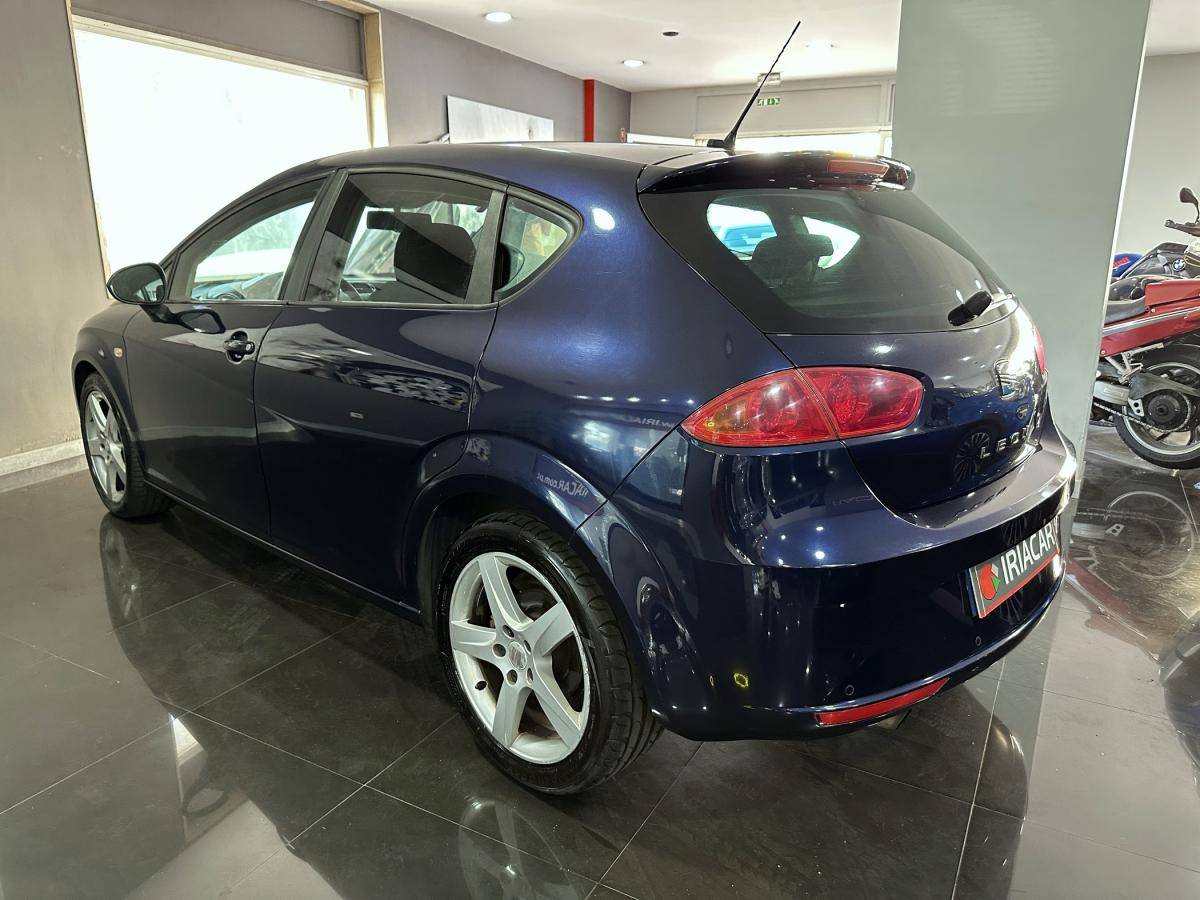 seat-leon-2011-diesel-1598cc