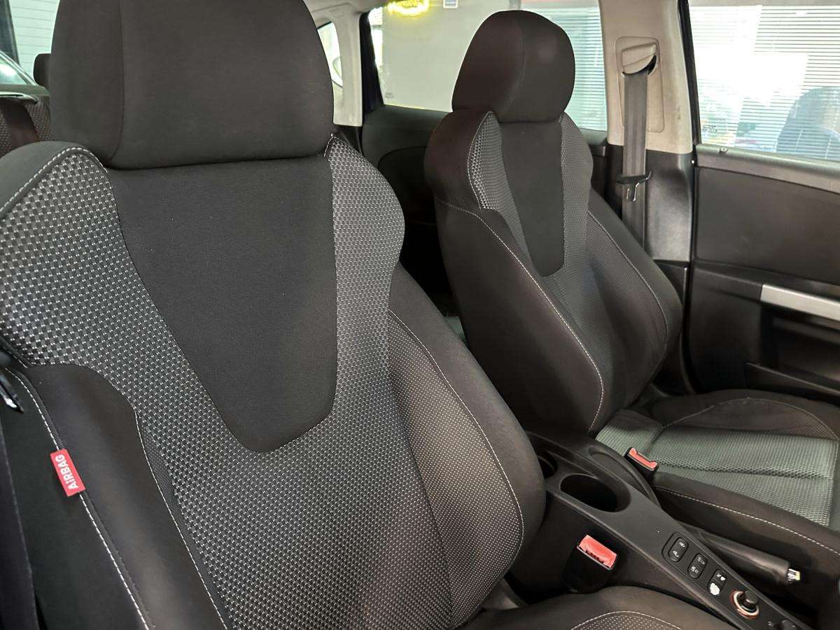 seat-leon-2011-diesel-1598cc
