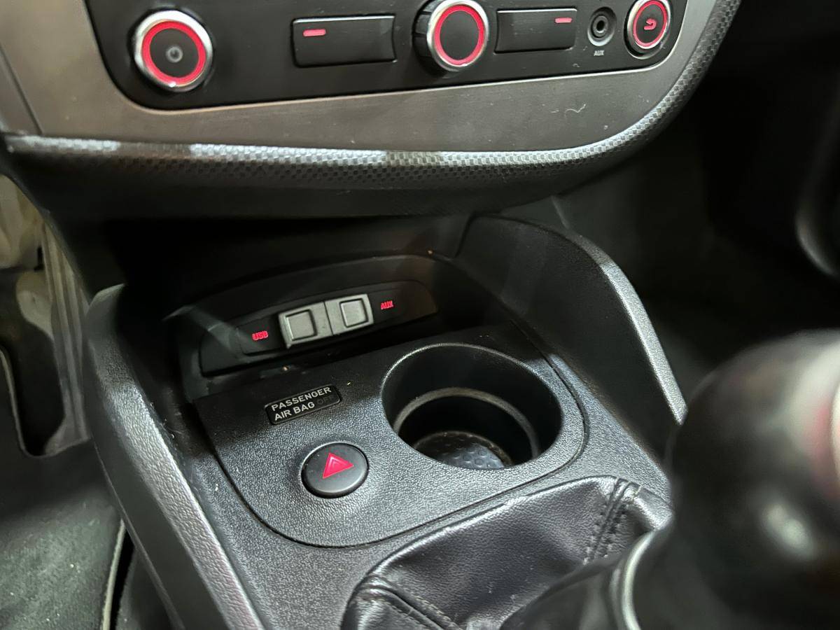 seat-leon-2011-diesel-1598cc