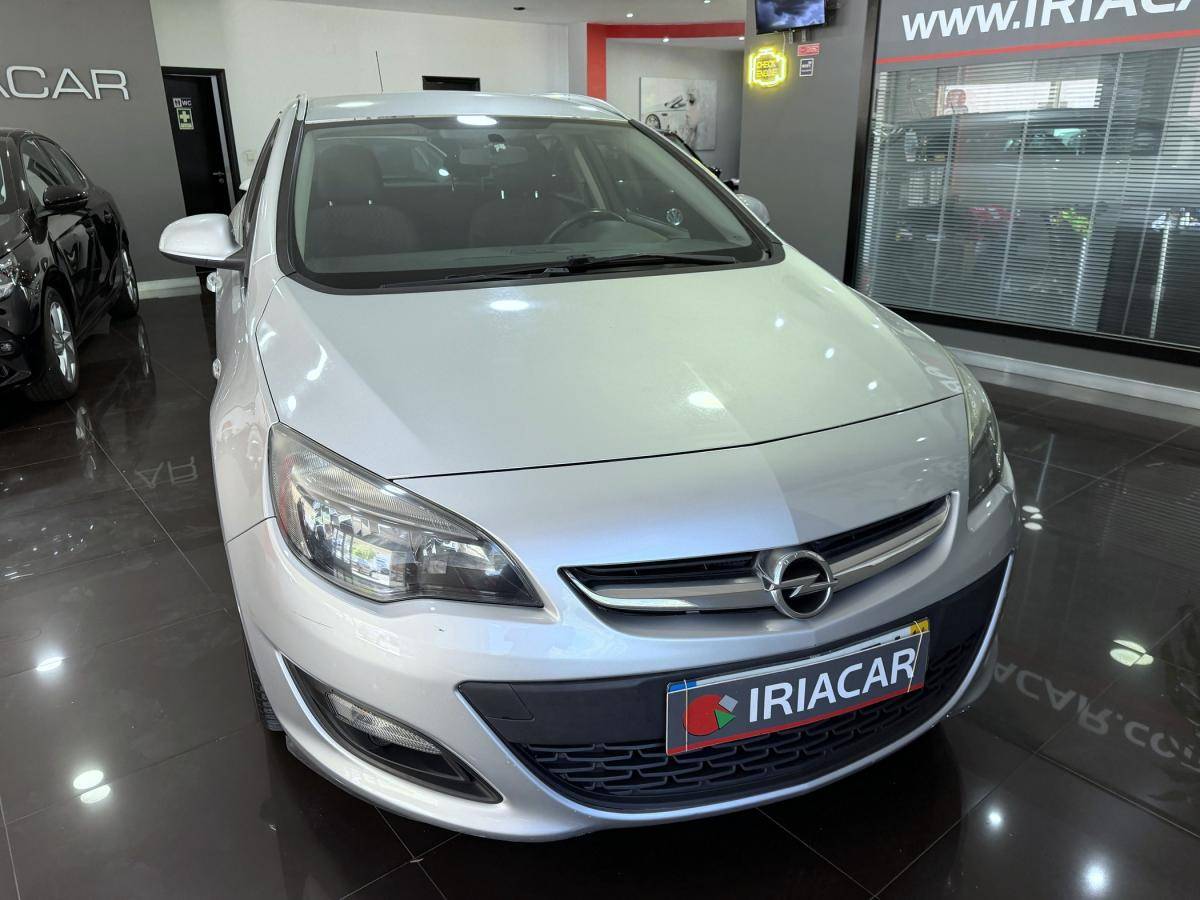opel-astra-sport-tourer-2014-diesel-1248cc