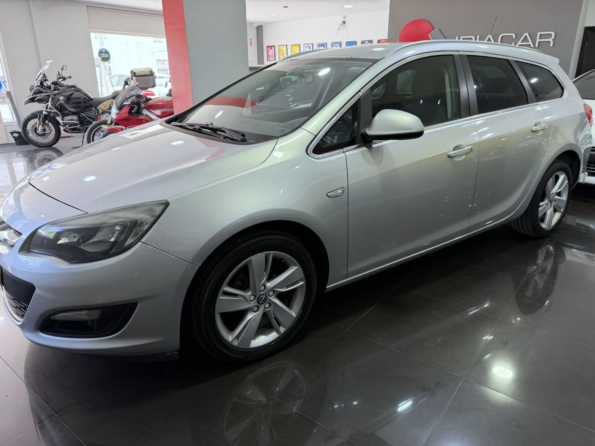 opel-astra-sport-tourer-2014-diesel-1248cc