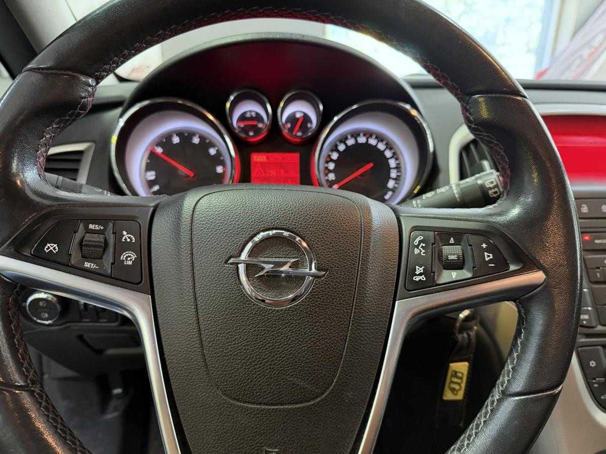 opel-astra-sport-tourer-2014-diesel-1248cc
