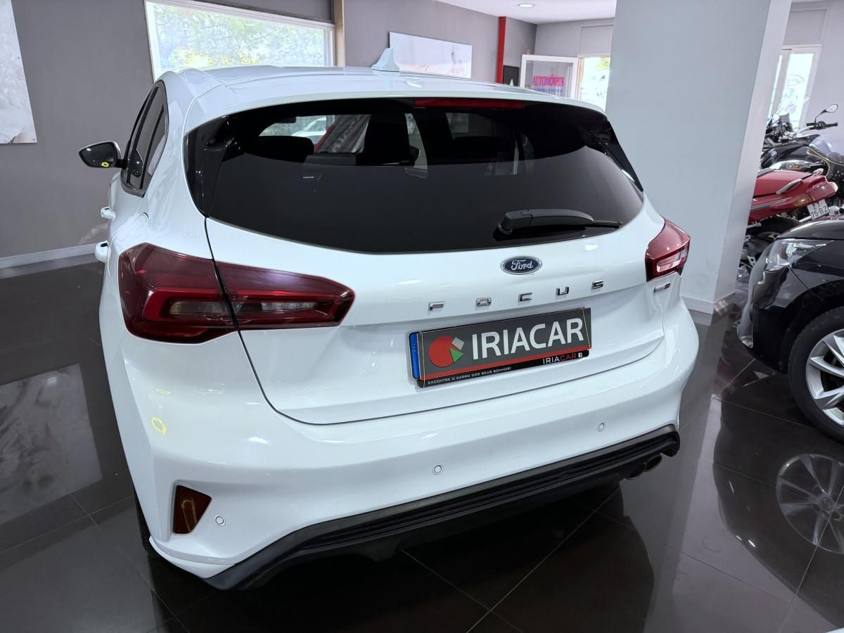 ford-focus-2022-hibrido-a-gasolina-998cc