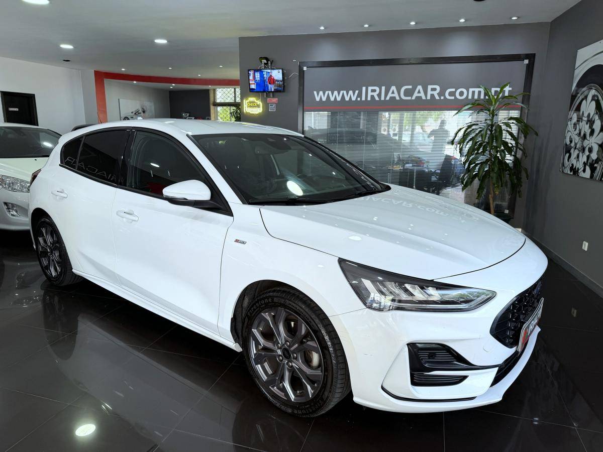 ford-focus-2022-hibrido-a-gasolina-998cc