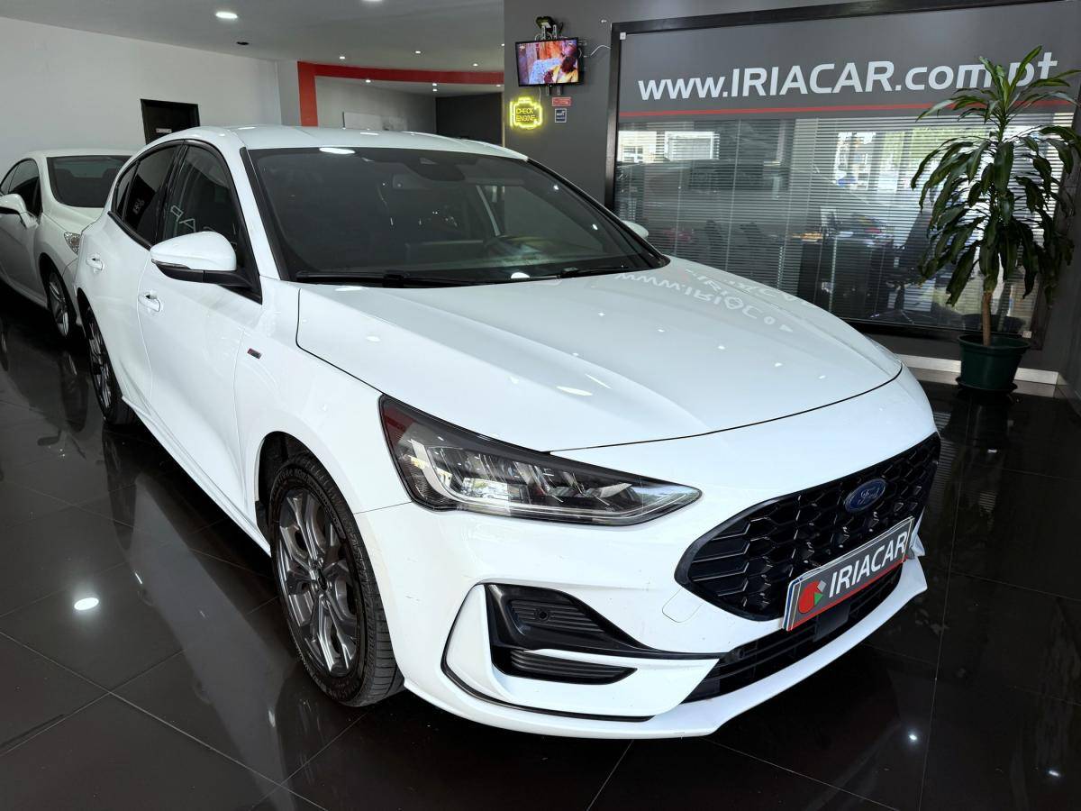 ford-focus-2022-hibrido-a-gasolina-998cc