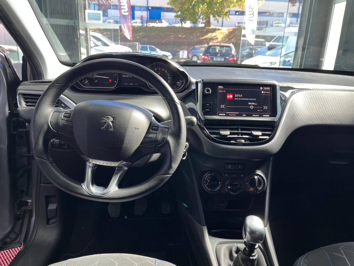 peugeot-2008-2019-diesel-1499cc