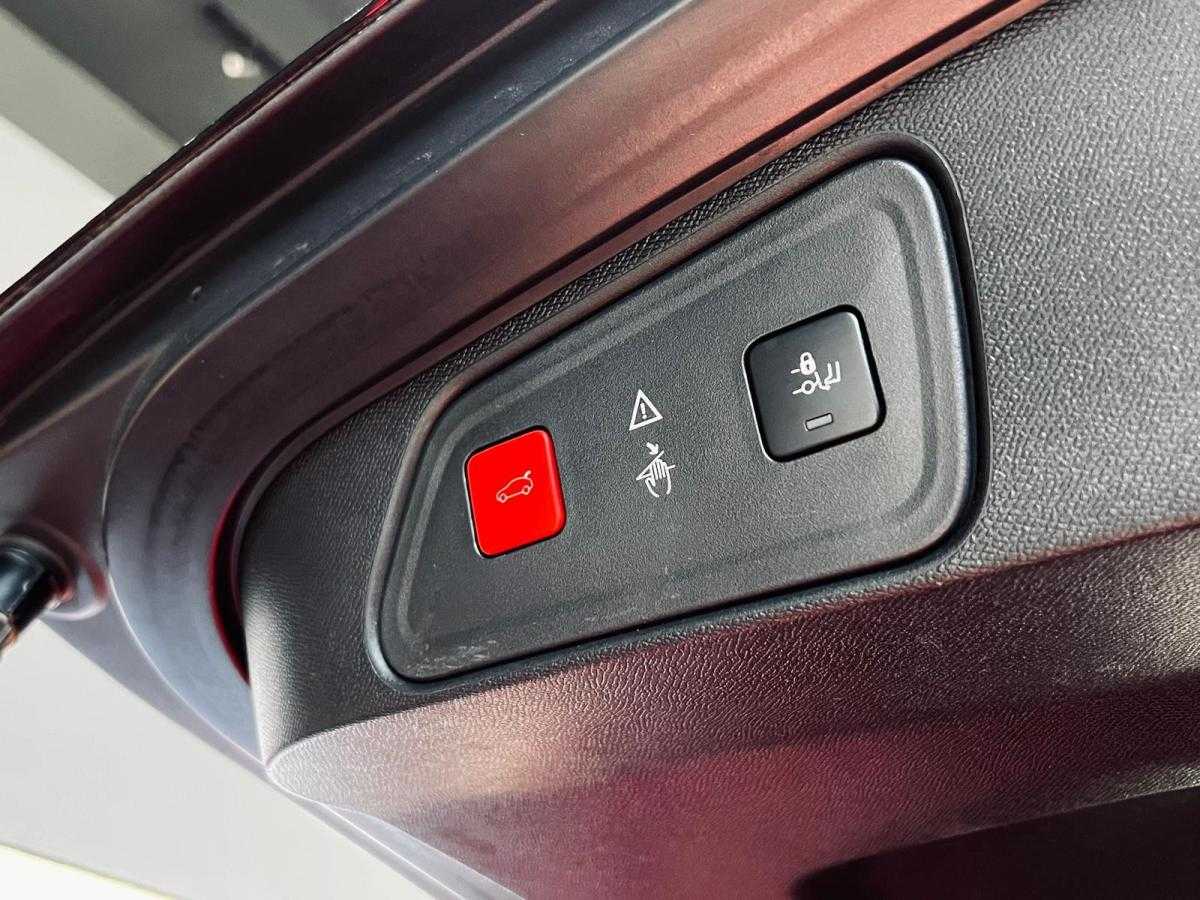 peugeot-3008-2019-diesel-1499cc