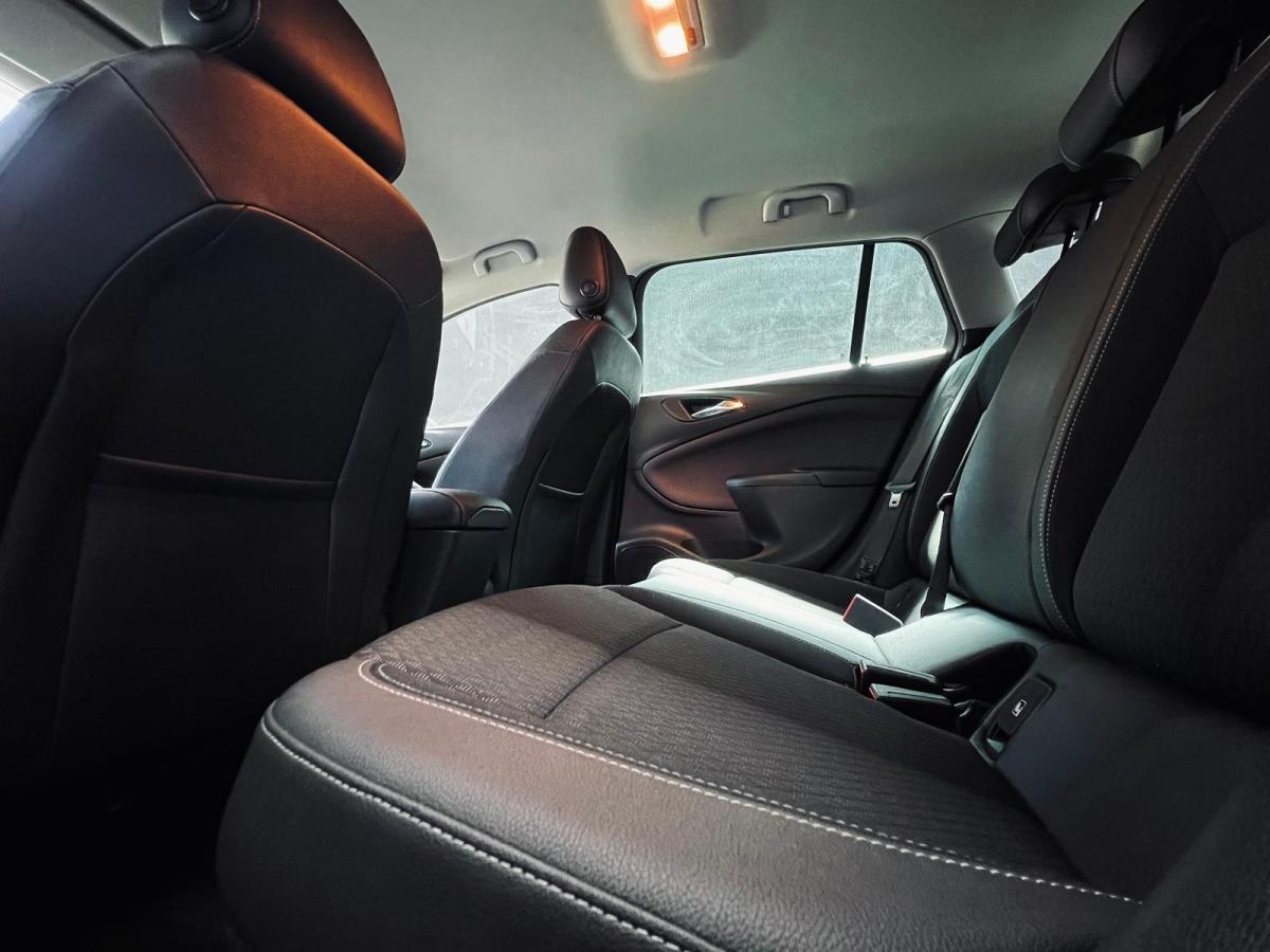 opel-astra-sport-tourer-2016-diesel-1598cc