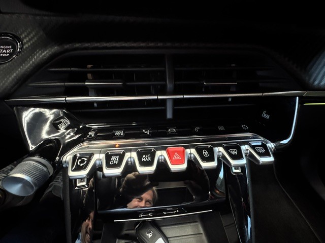 peugeot-2008-2021-diesel-1499cc