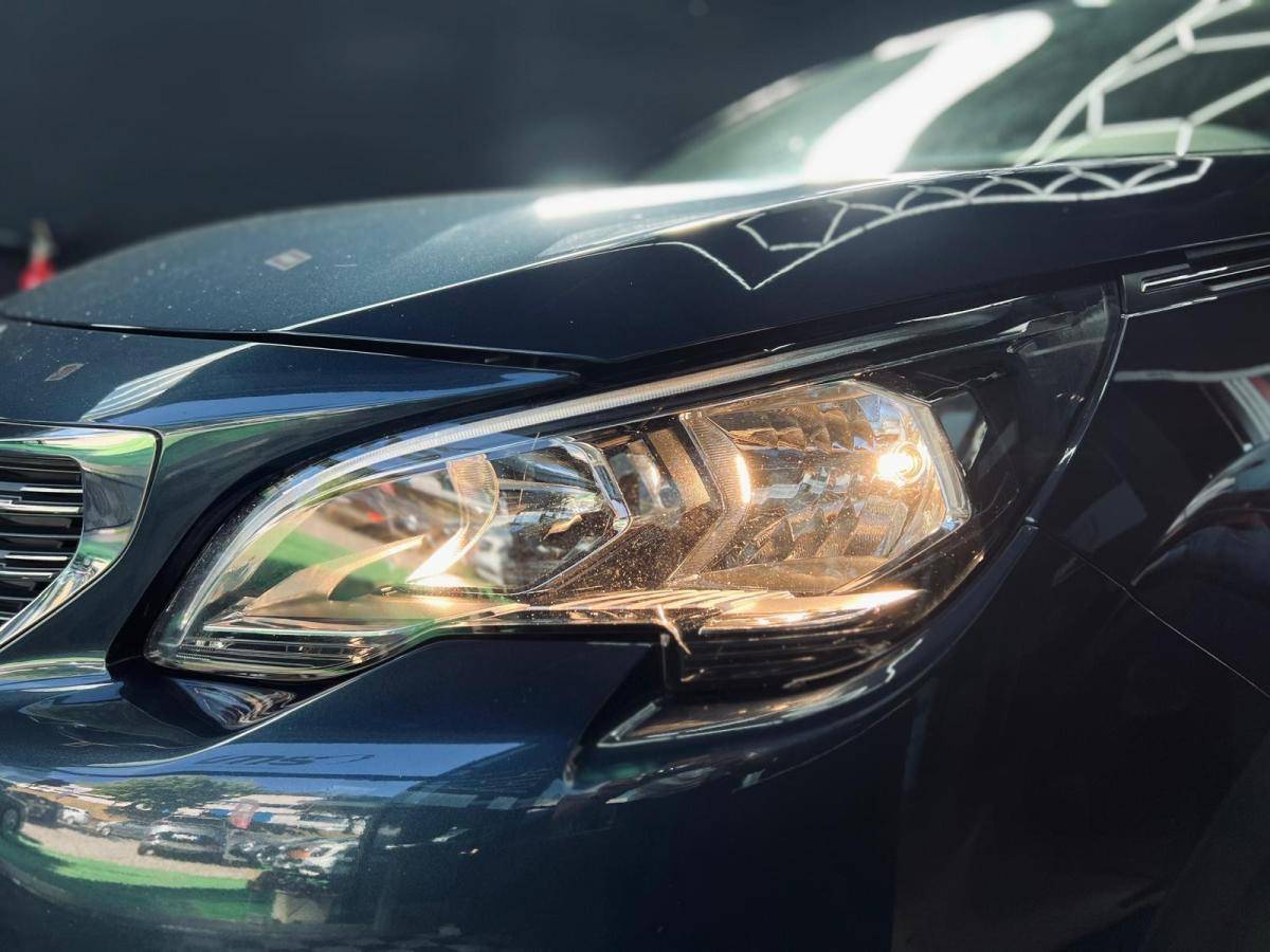 peugeot-5008-2019-diesel-1499cc