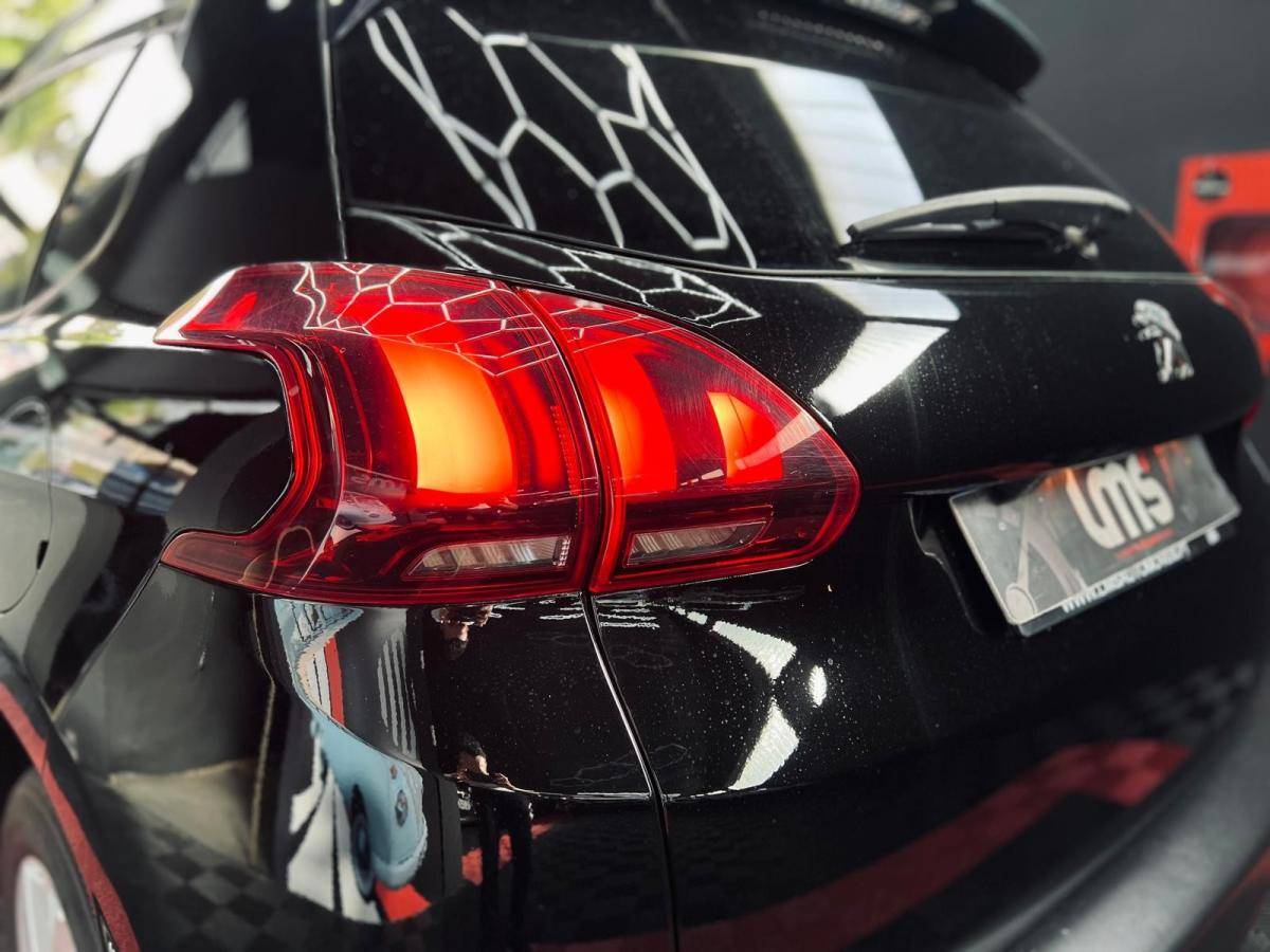 peugeot-2008-2018-gasolina-1199cc
