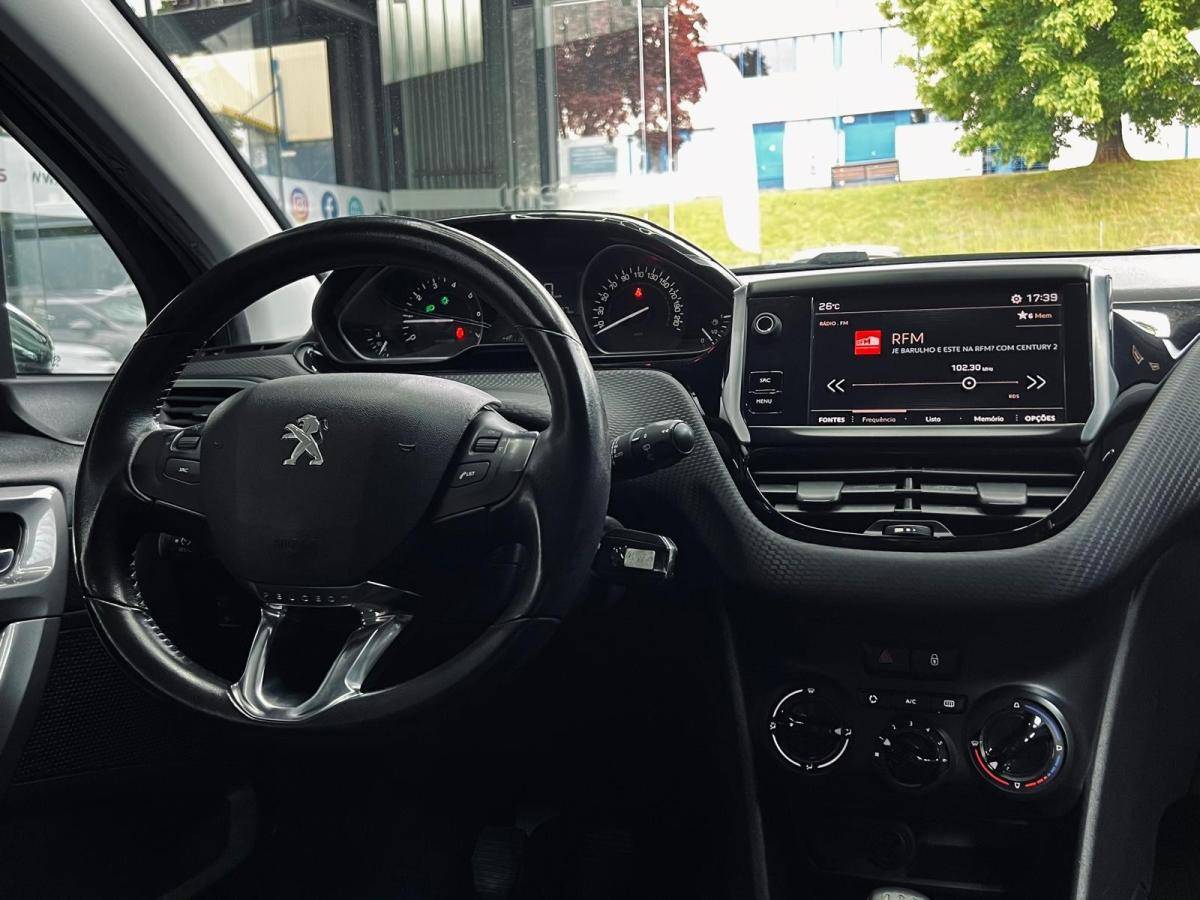 peugeot-2008-2018-gasolina-1199cc