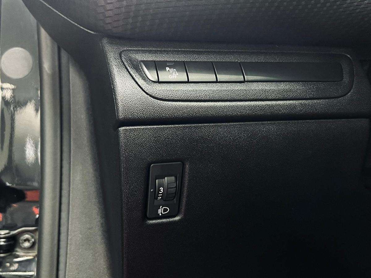 peugeot-2008-2018-gasolina-1199cc