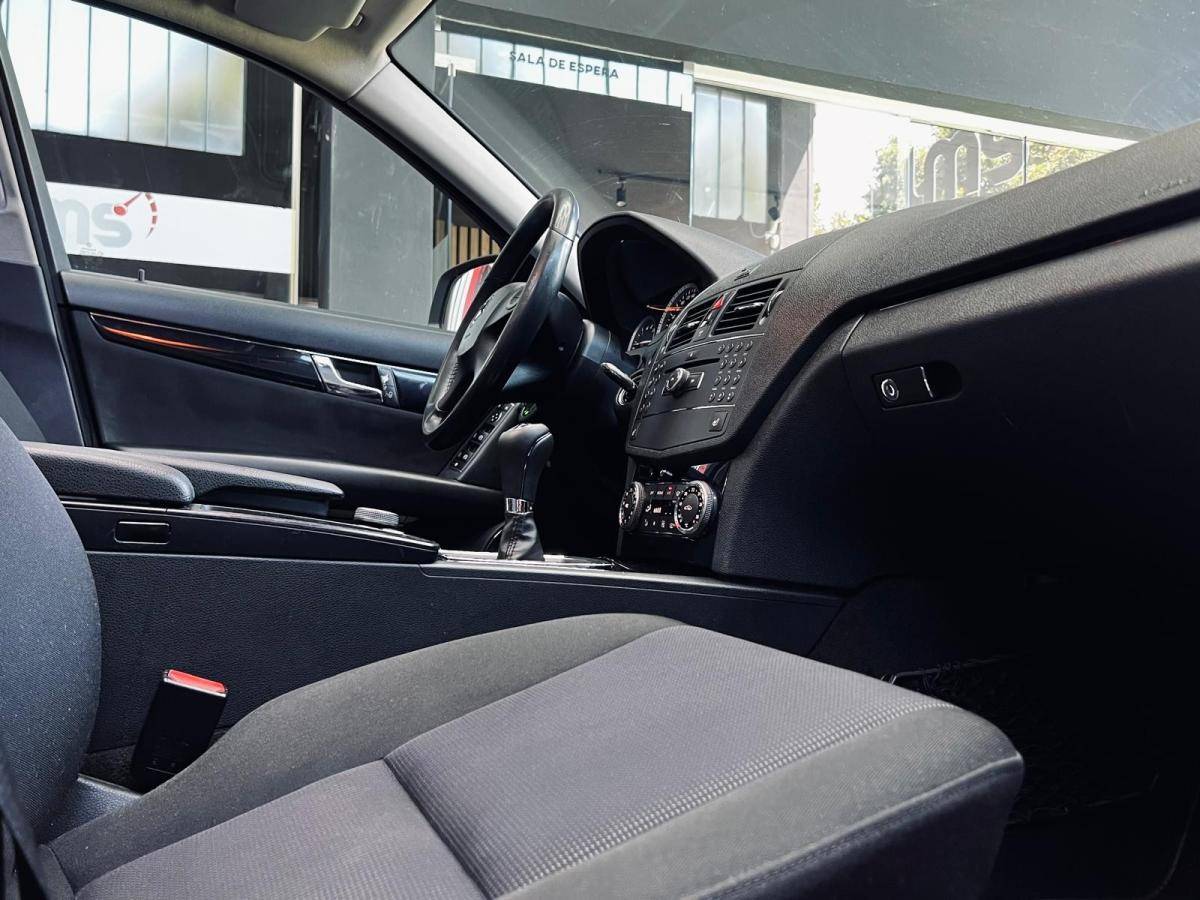 mercedes-benz-classe-c-2008-diesel-2143cc