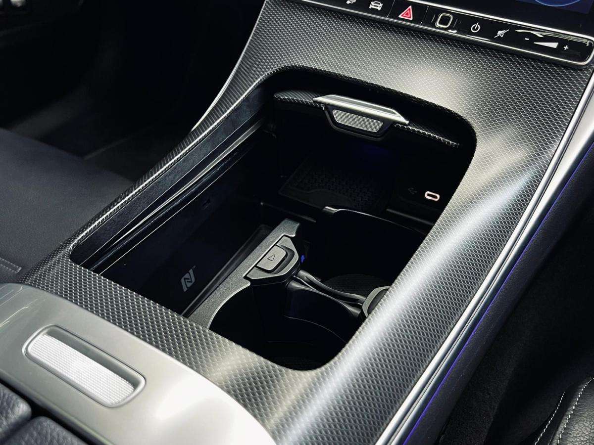 mercedes-benz-classe-c-2023-hibrido-a-gasolina-1999cc