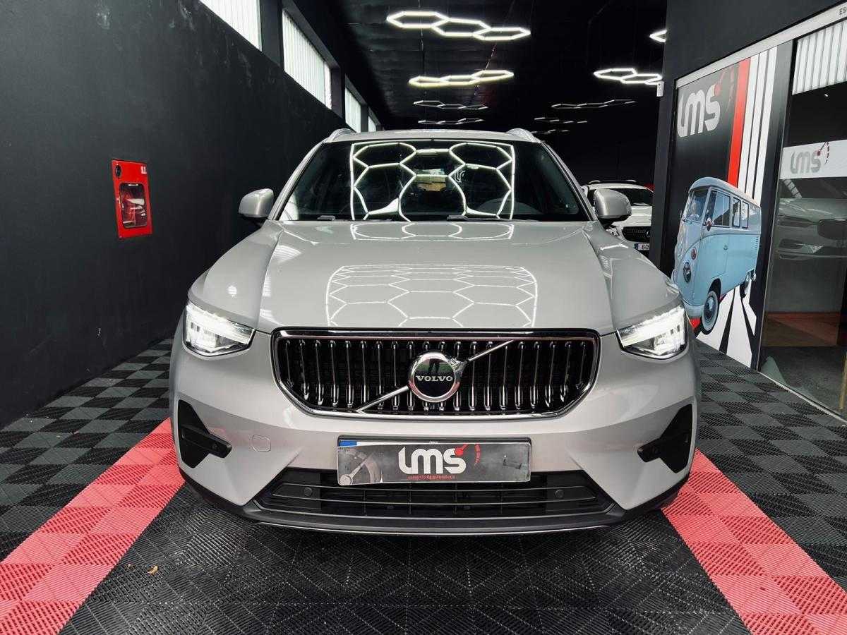volvo-xc40-2023-hibrido-a-gasolina-1477cc