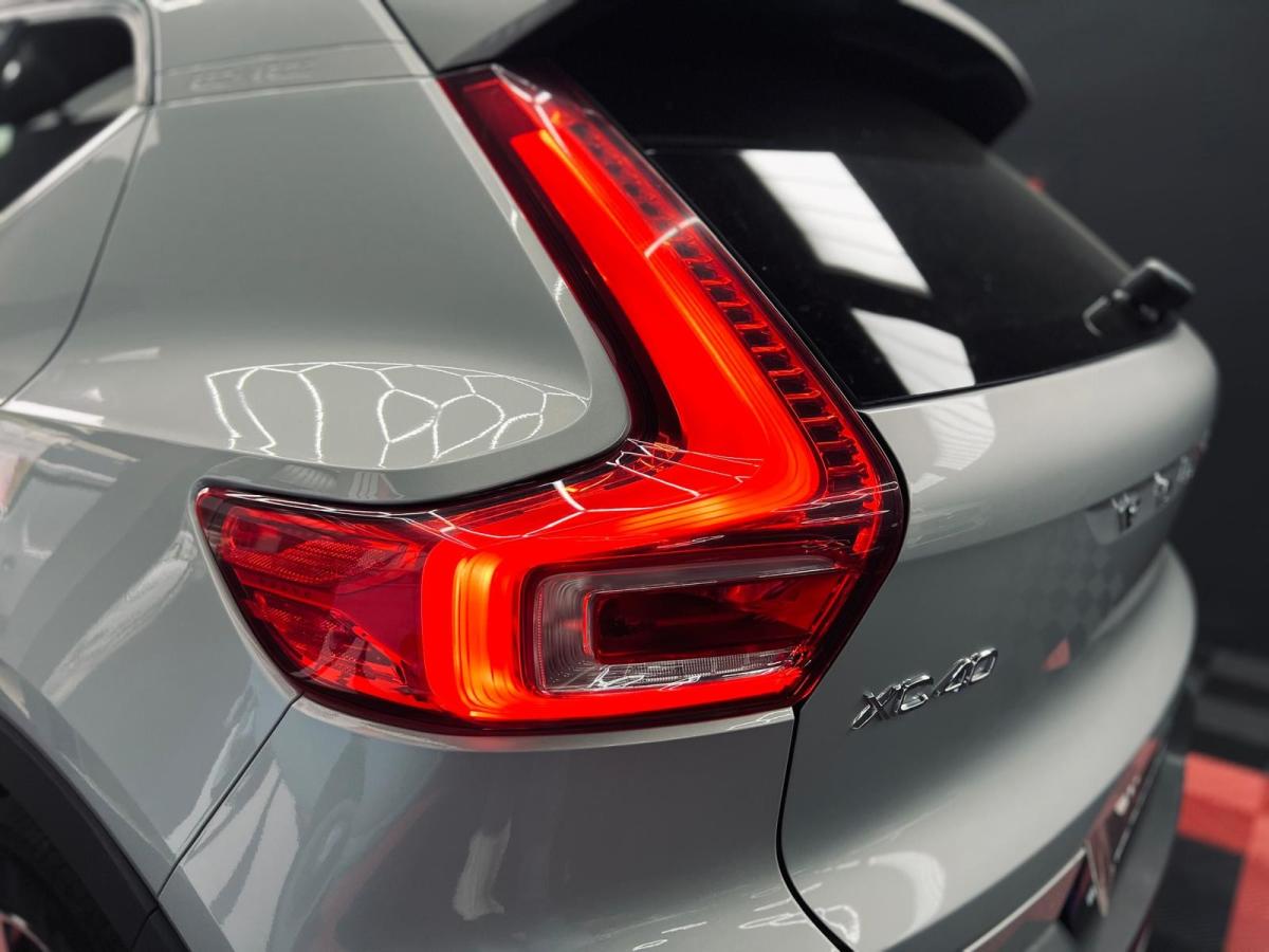 volvo-xc40-2023-hibrido-a-gasolina-1477cc