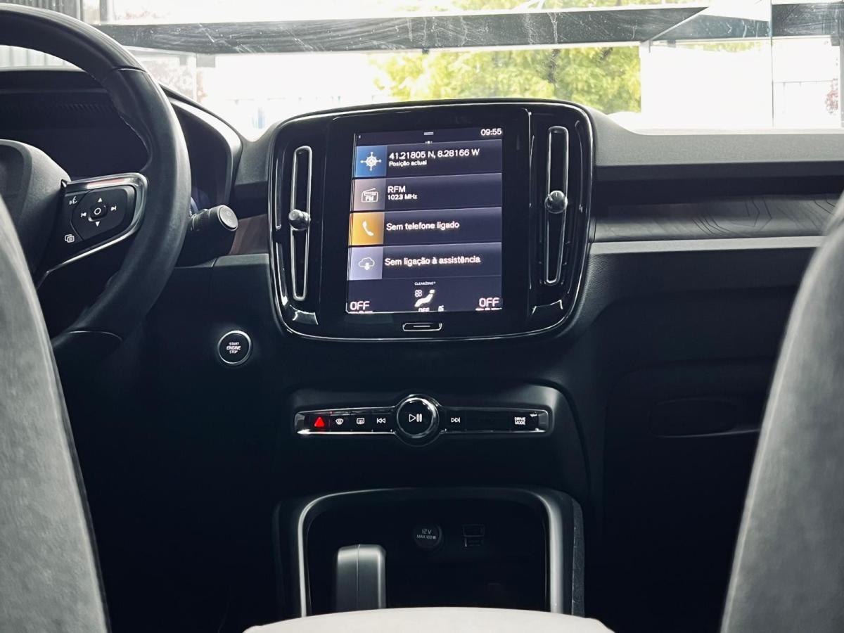 volvo-xc40-2023-hibrido-a-gasolina-1477cc