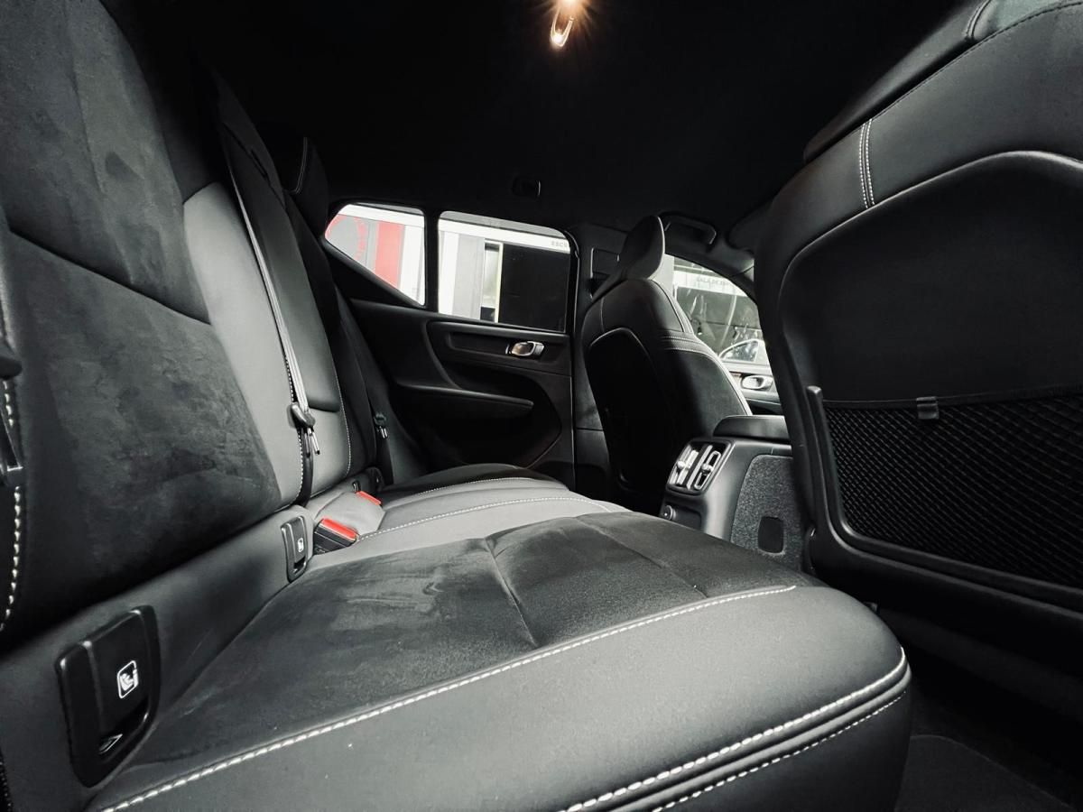 volvo-xc40-2023-hibrido-a-gasolina-1477cc