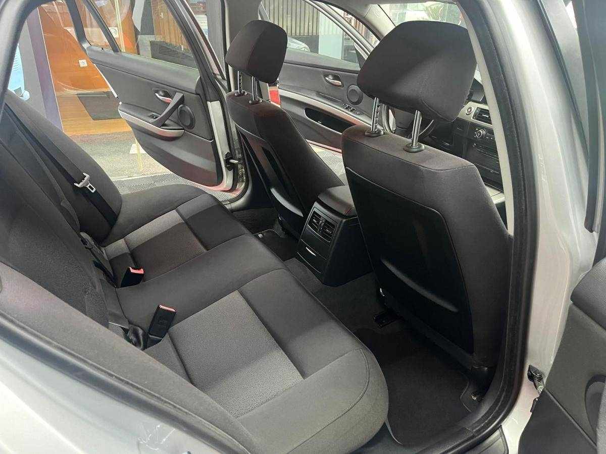 bmw-serie-3-318d-touring-2008-diesel-1995cc