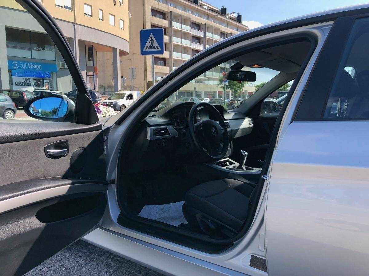 bmw-serie-3-318d-touring-2008-diesel-1995cc