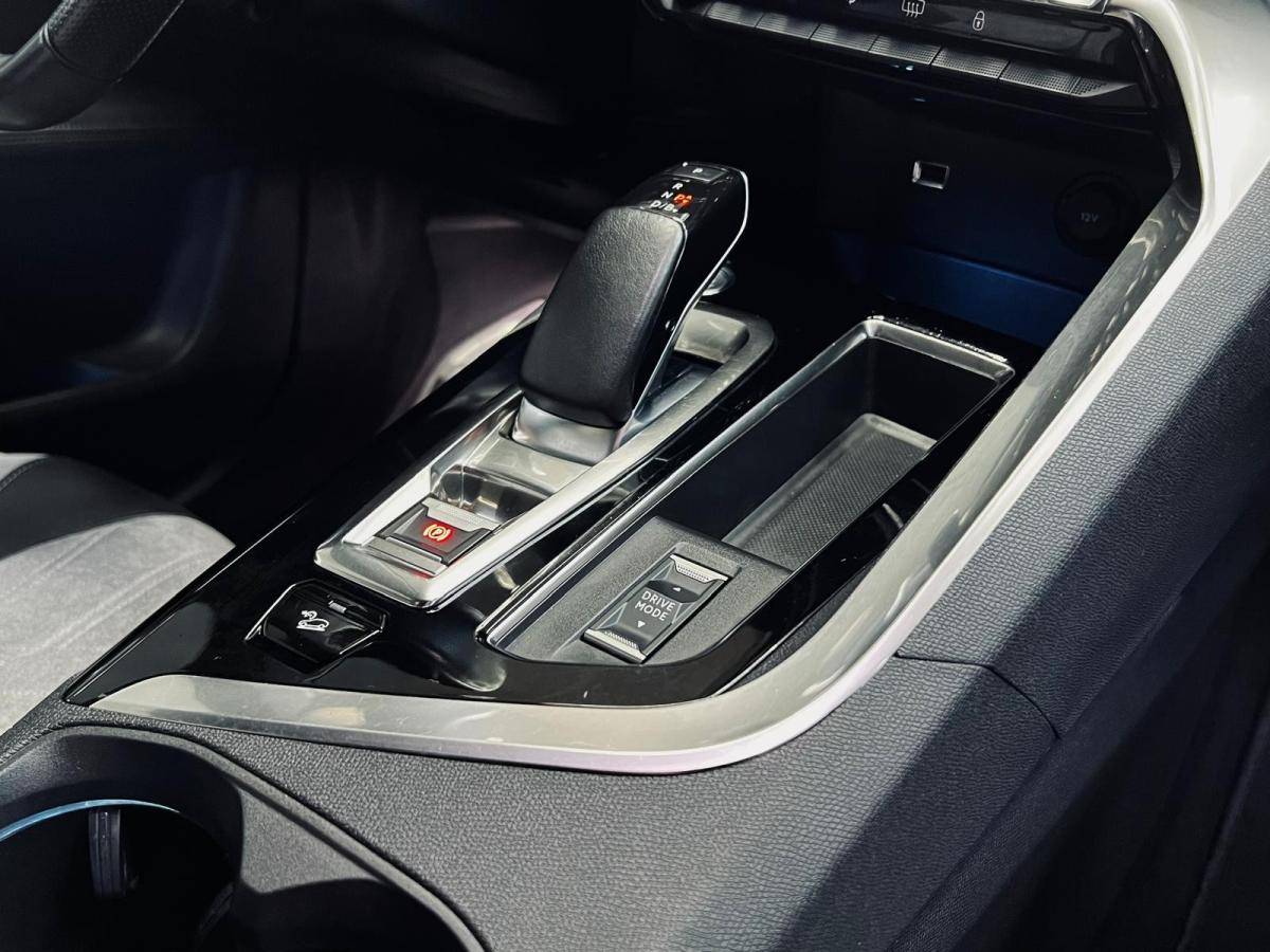 peugeot-3008-2021-hibrido-a-gasolina-1598cc