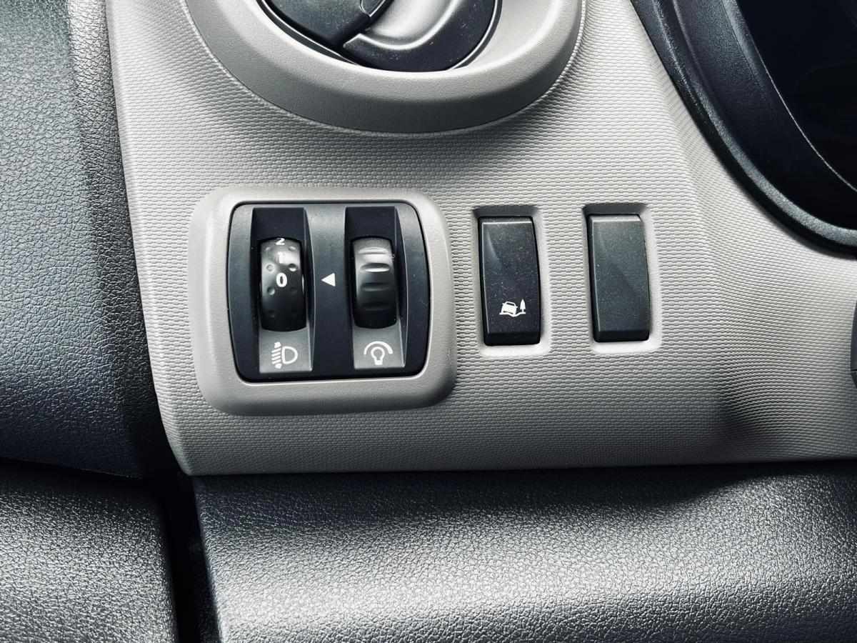 renault-trafic-2016-diesel-1598cc