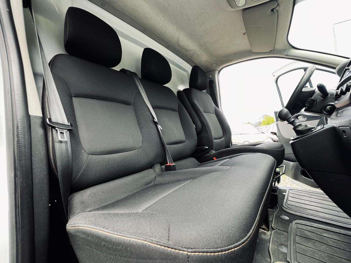 renault-trafic-2016-diesel-1598cc