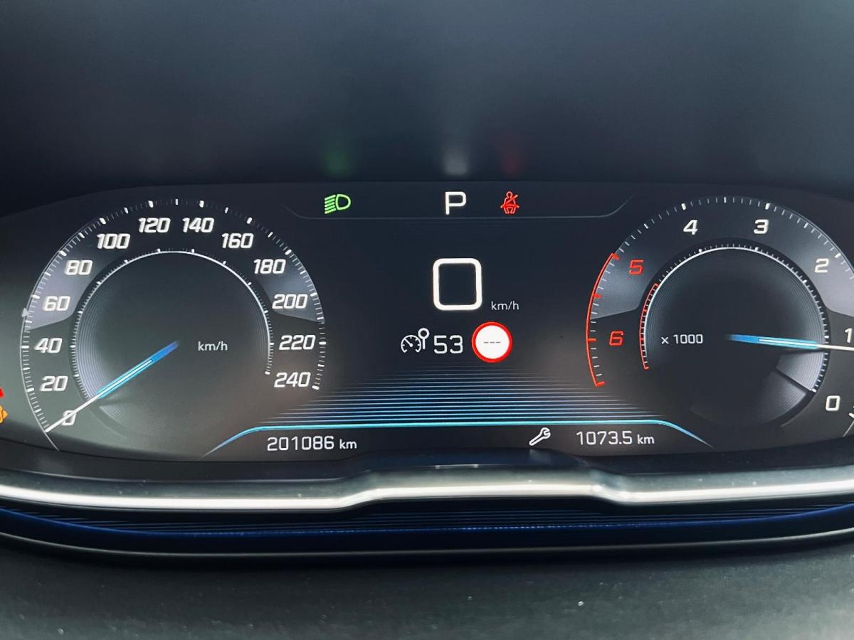 peugeot-3008-2018-diesel-1499cc