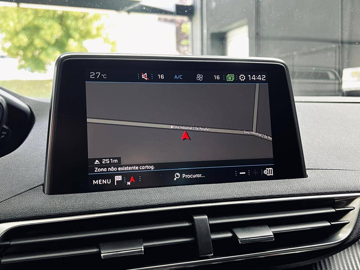 peugeot-3008-2018-diesel-1499cc