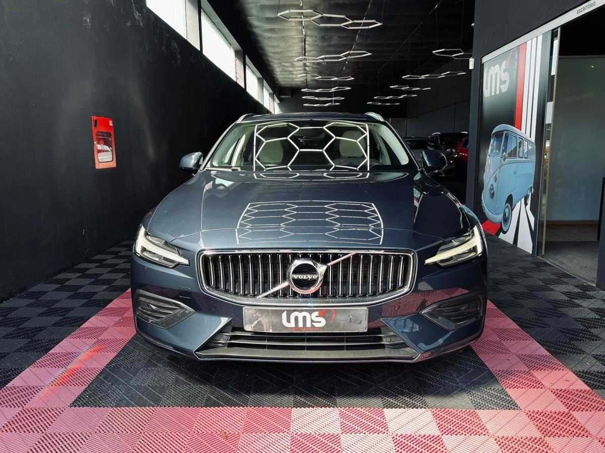 volvo-v60-2019-diesel-1969cc