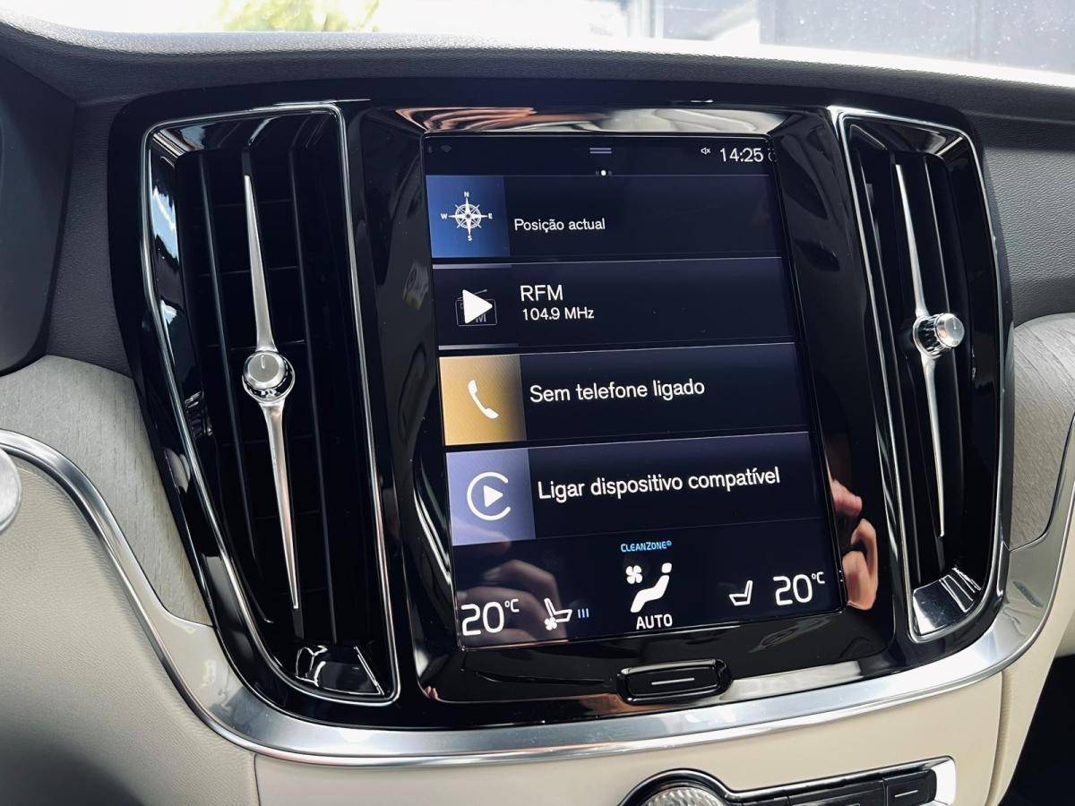 volvo-v60-2019-diesel-1969cc