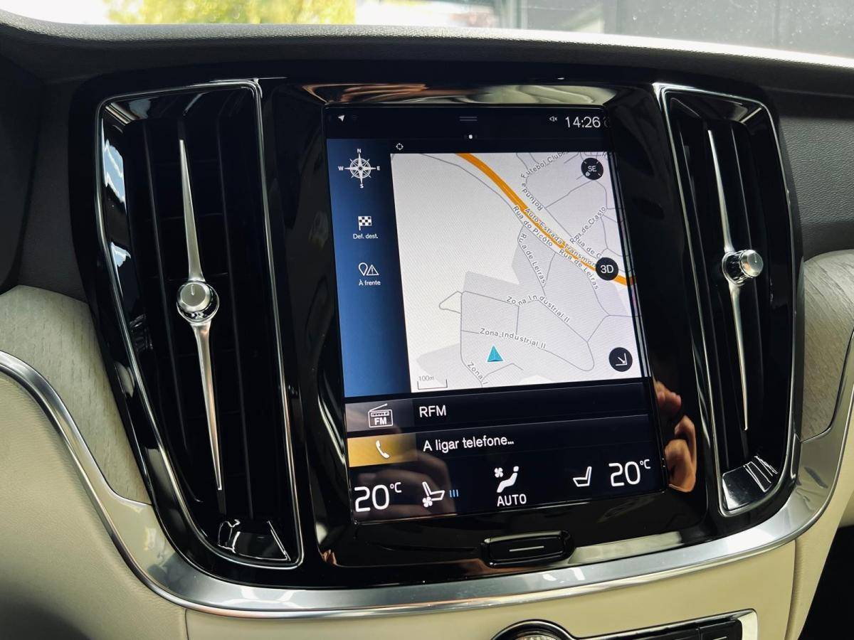 volvo-v60-2019-diesel-1969cc