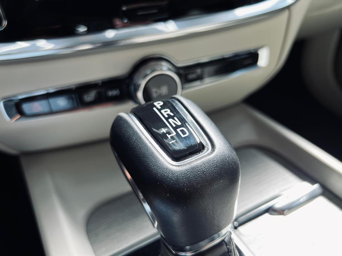 volvo-v60-2019-diesel-1969cc