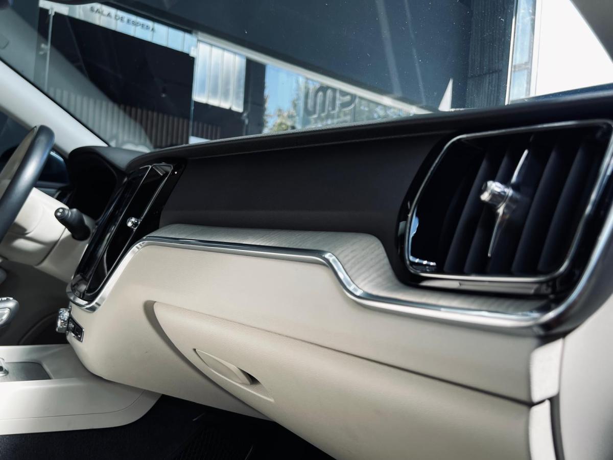 volvo-v60-2019-diesel-1969cc