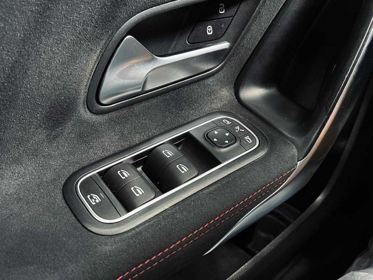 mercedes-benz-classe-a-2021-hibrido-a-gasolina-1332cc