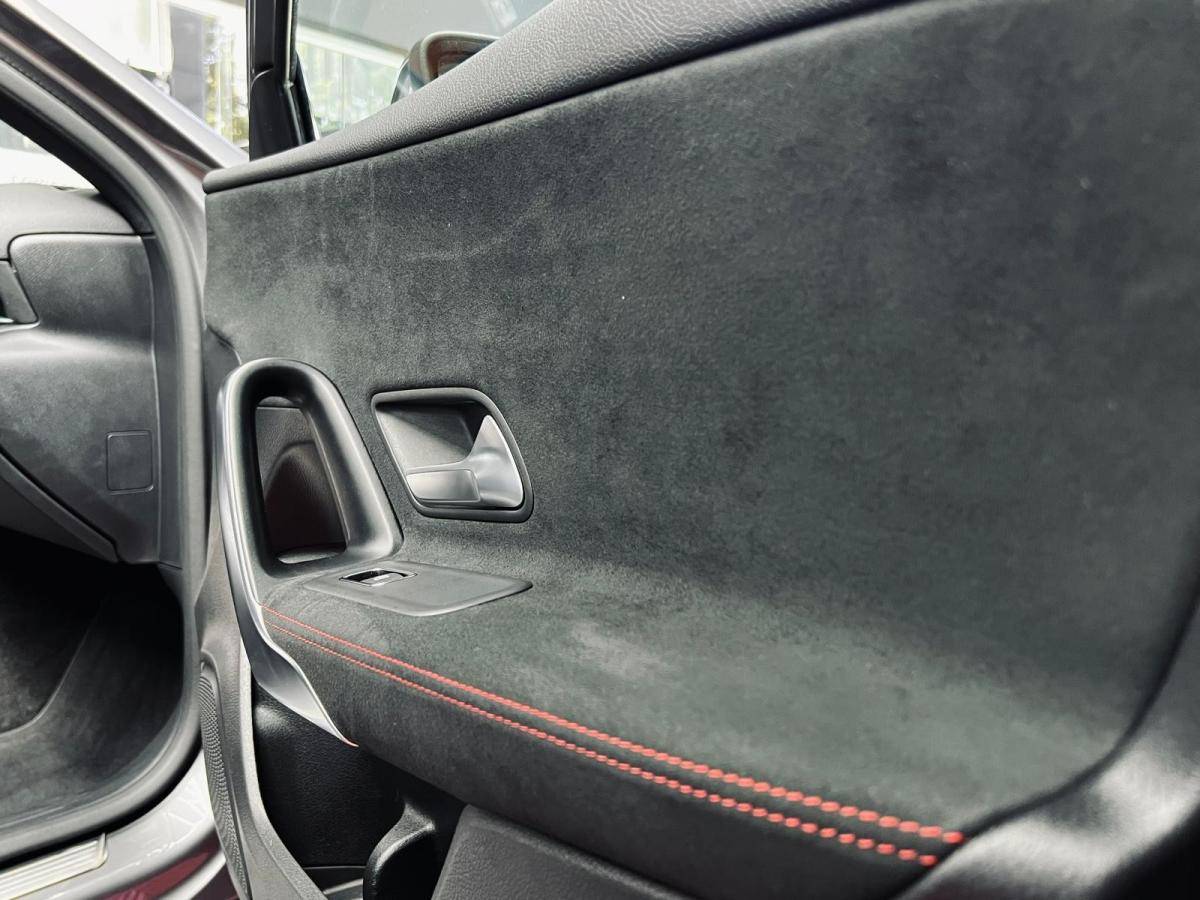 mercedes-benz-classe-a-2021-hibrido-a-gasolina-1332cc