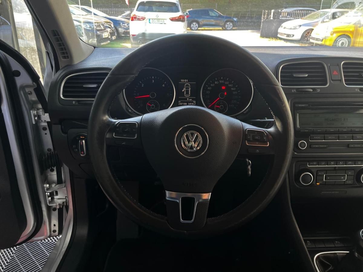 volkswagen-golf-variant-2011-diesel-1598cc