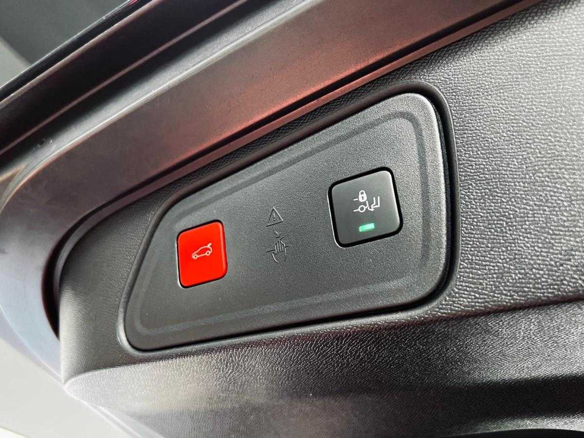 peugeot-3008-2021-diesel-1499cc