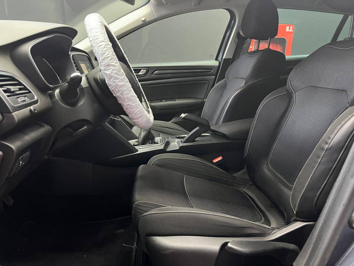 renault-megane-sport-tourer-2017-diesel-1461cc