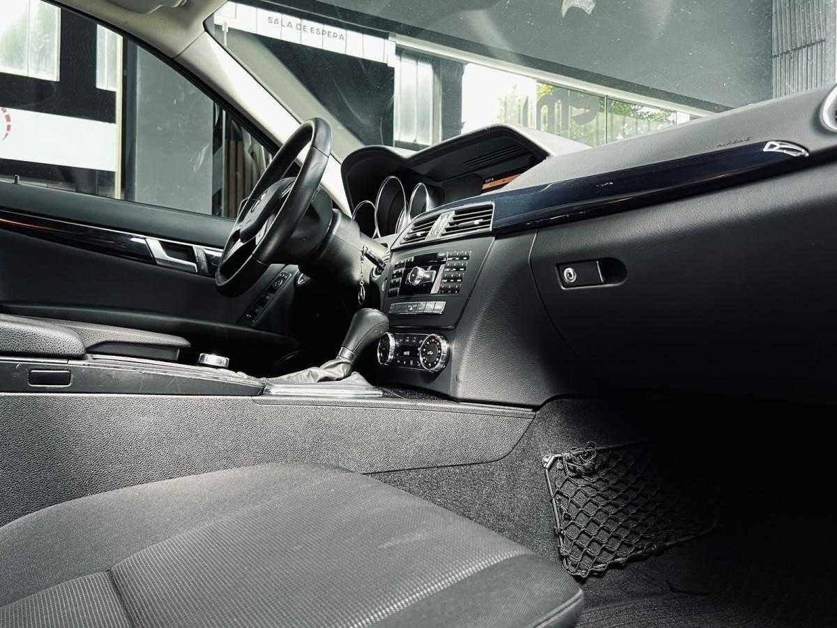 mercedes-benz-classe-c-2011-diesel-2143cc