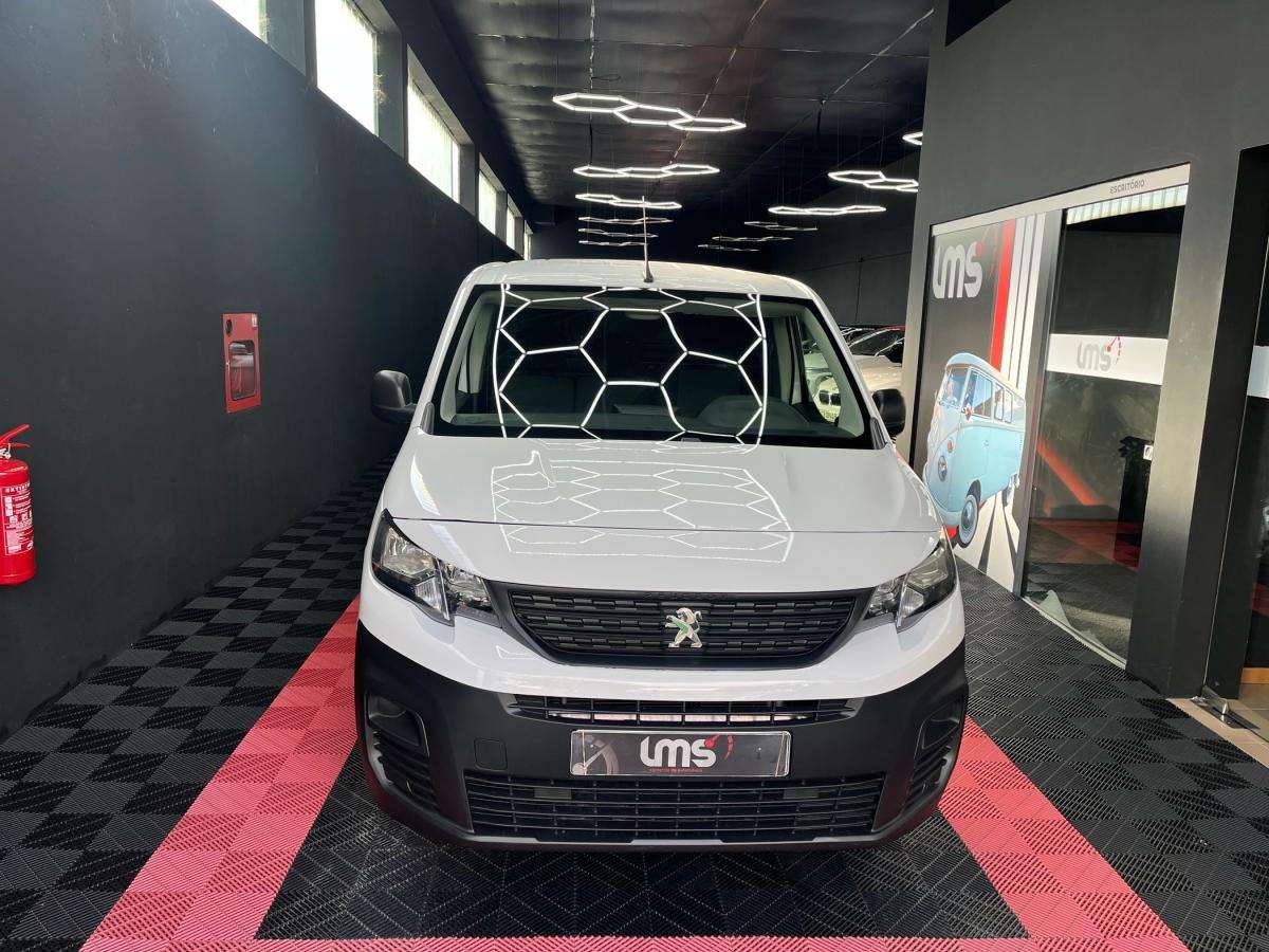 peugeot-partner-2020-diesel-1499cc