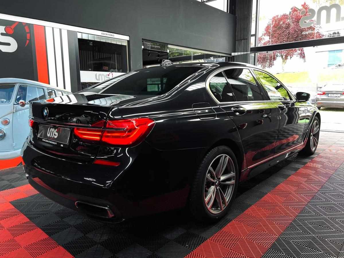 bmw-serie-7-2018-diesel-2993cc
