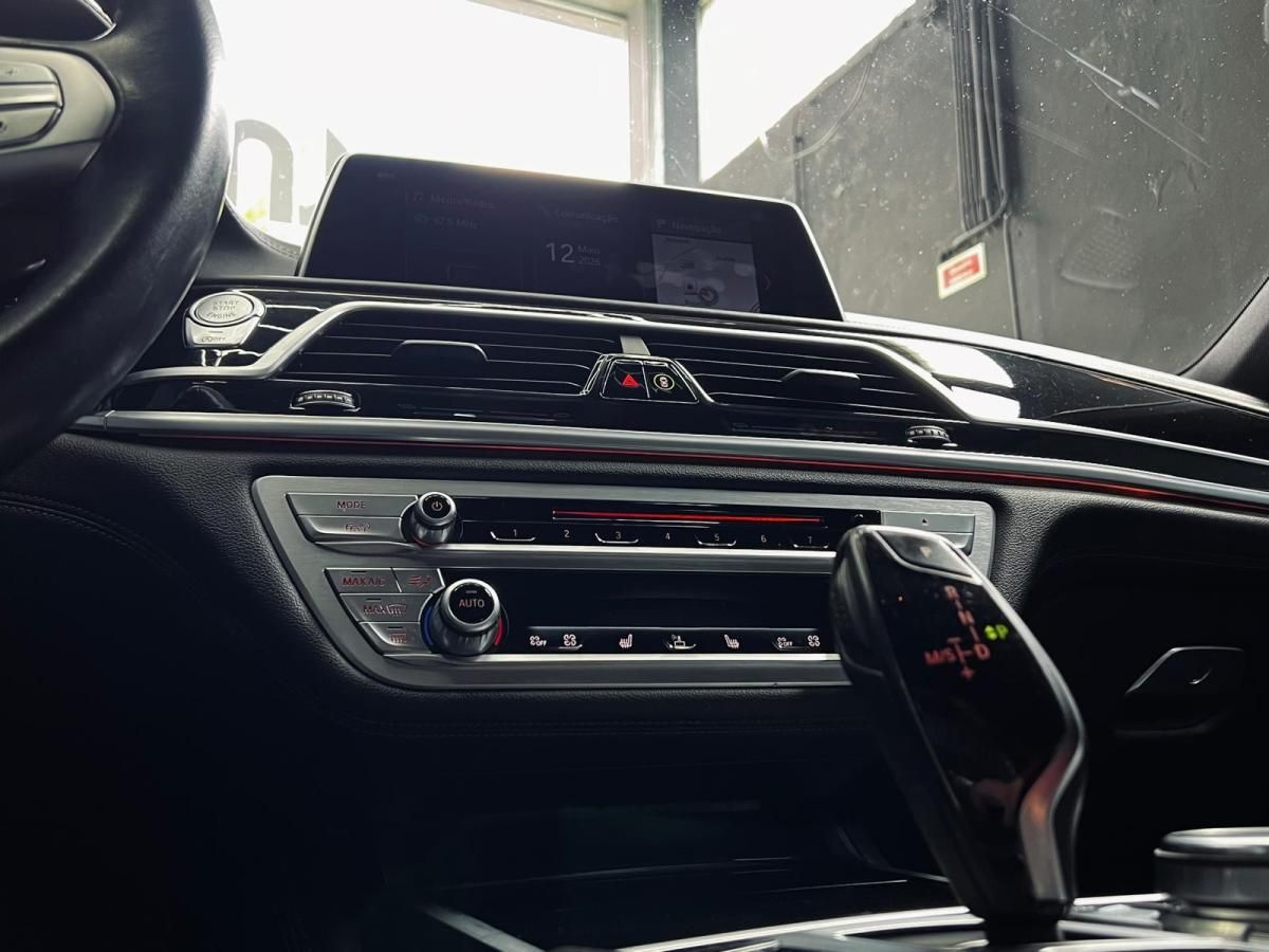 bmw-serie-7-2018-diesel-2993cc