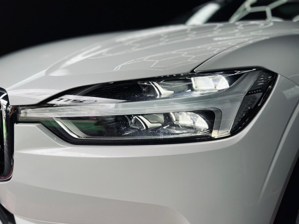 volvo-xc60-2018-hibrido-a-gasolina-1969cc