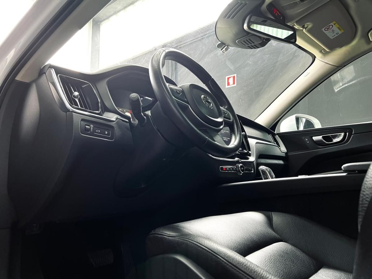 volvo-xc60-2018-hibrido-a-gasolina-1969cc