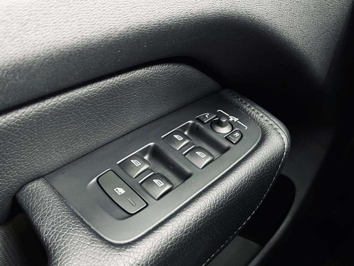 volvo-xc60-2018-hibrido-a-gasolina-1969cc