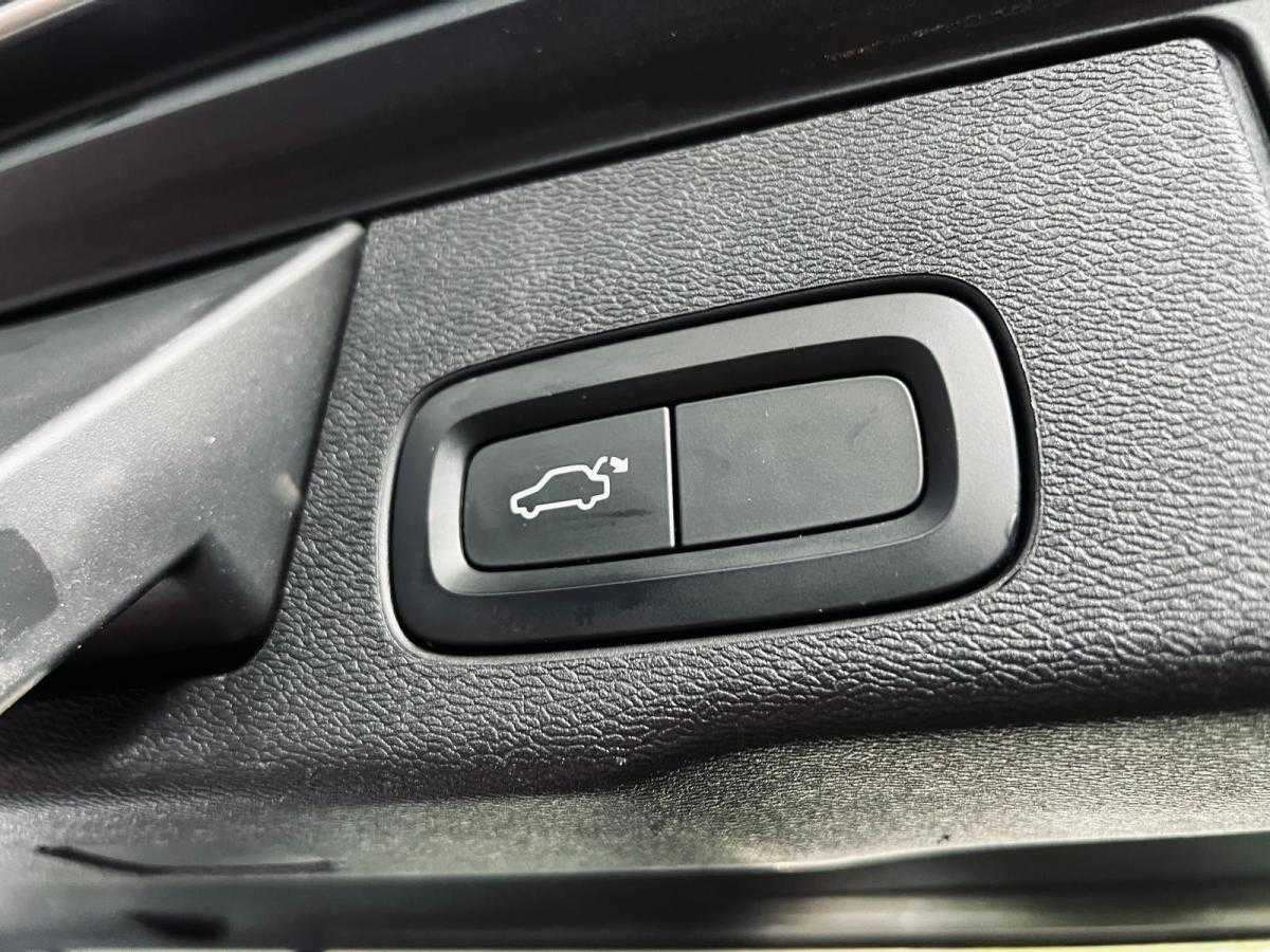 volvo-xc60-2018-hibrido-a-gasolina-1969cc