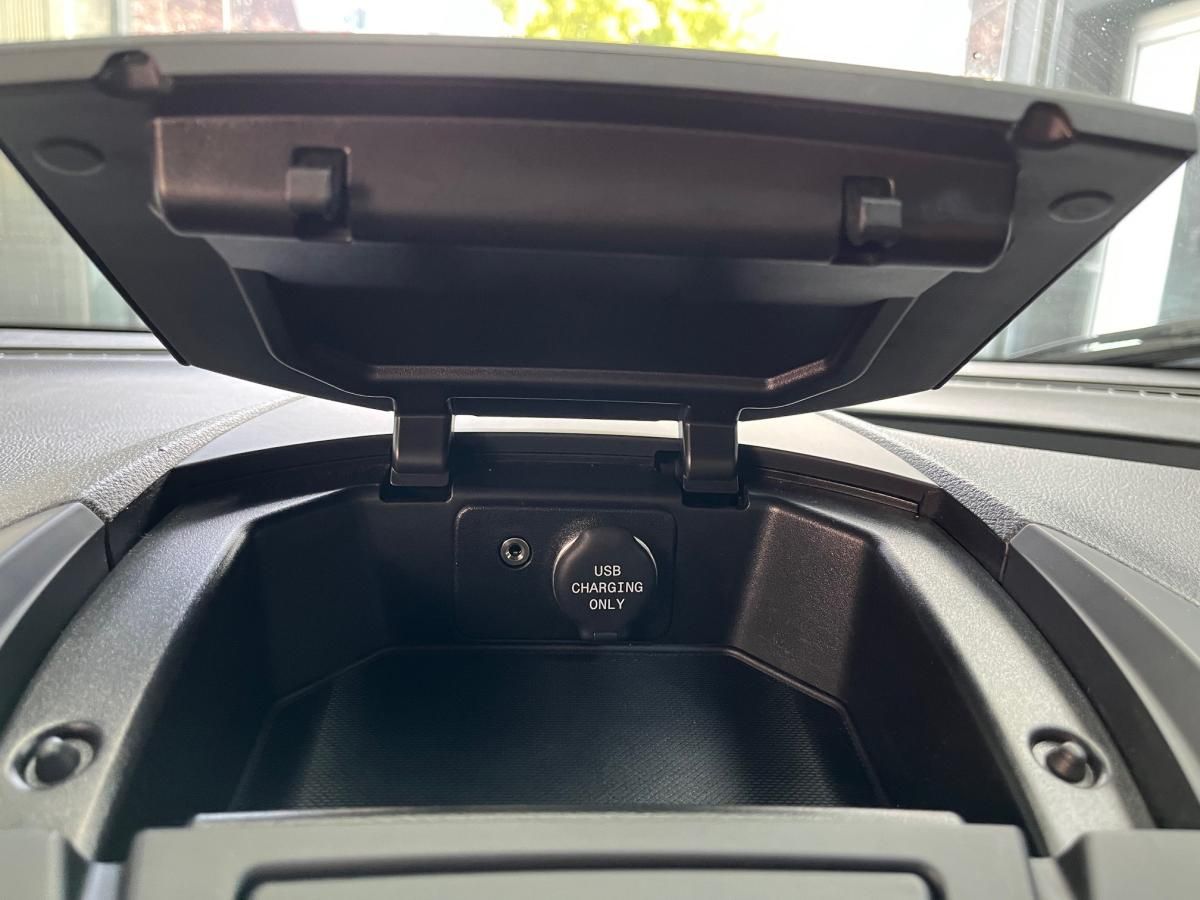 ford-transit-courier-2018-diesel-1499cc