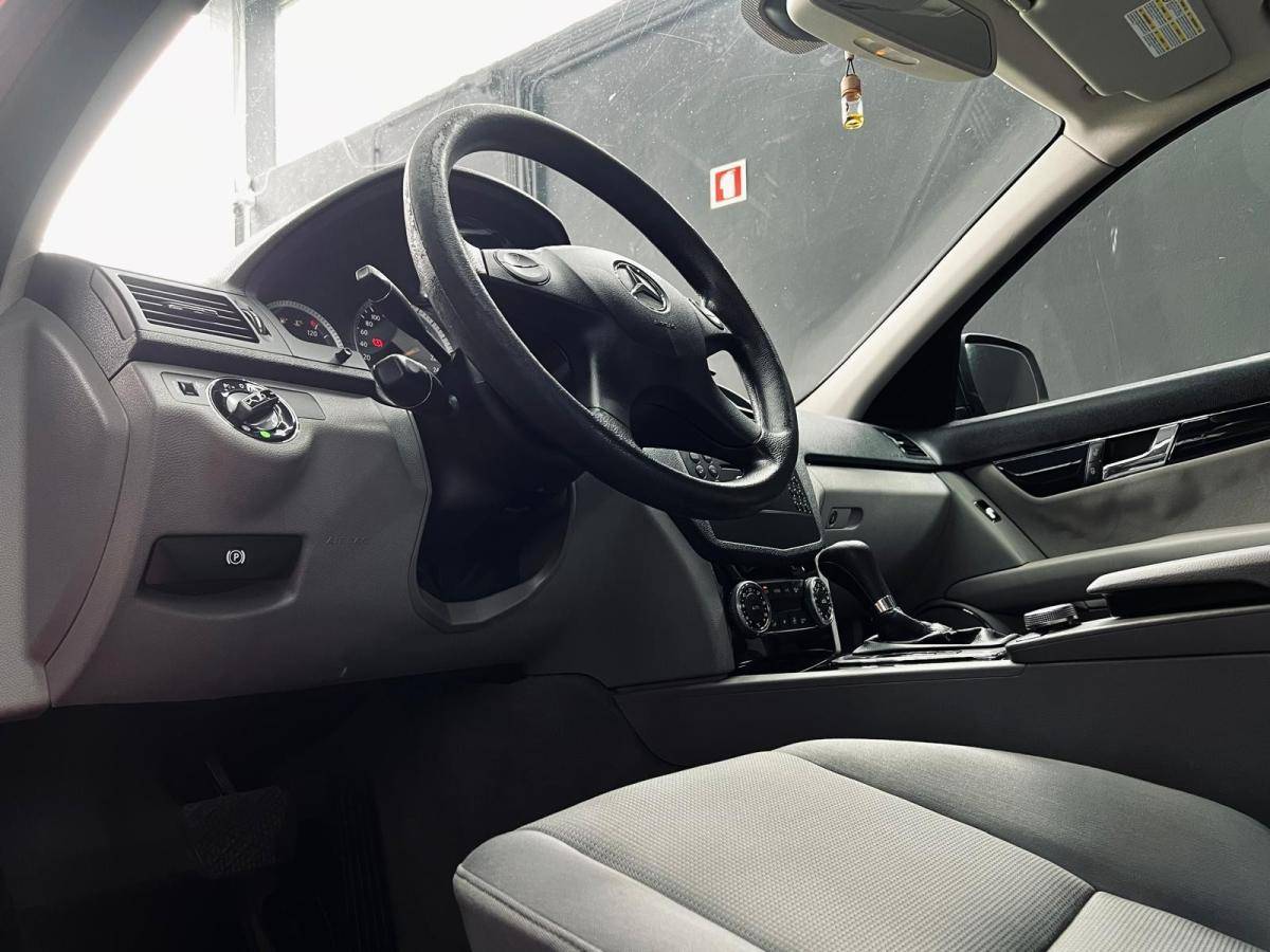 mercedes-benz-classe-c-2007-diesel-2143cc